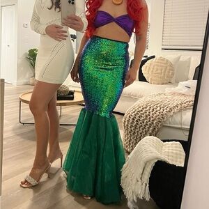 Little mermaid DYI costume (comes with wig, necklace, & flounder basket)